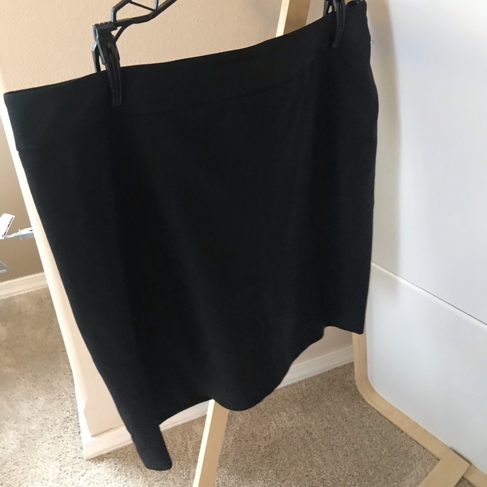 black/dark grey skirt!!